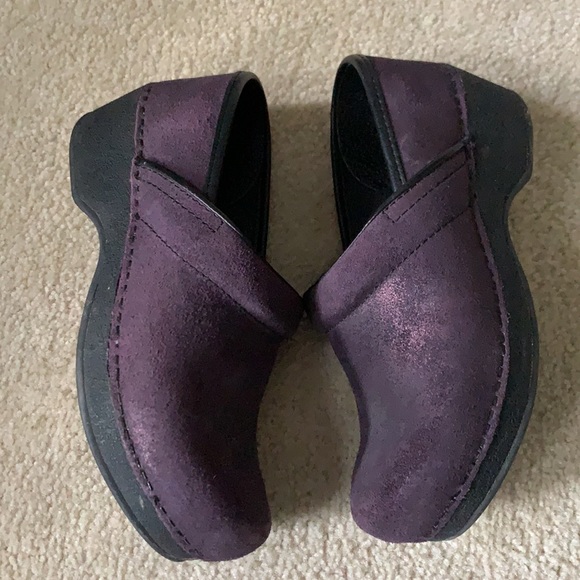 Dansko Clogs Metallic Purple Suede Size 36 - Picture 3 of 6
